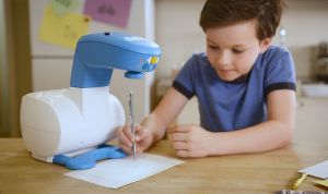 How cool is this for some interactive drawing fun The smART sketcher  projector 20 hooks up to a free smART sketcher app on your phone and gives  you  By ToyMonster International 